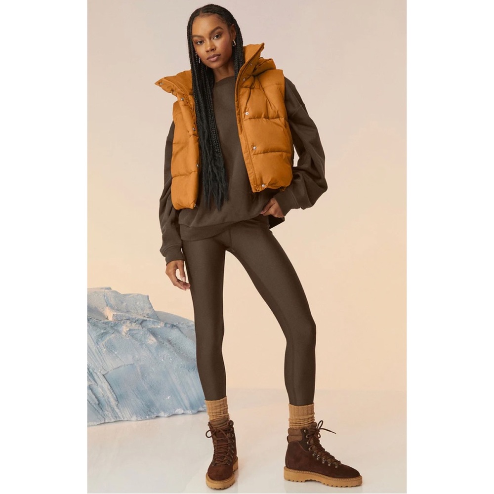 ALO Gold Rush Hooded Sleeveless Puffer Vest In Toffee NWT Size M - Picture 6 of 12